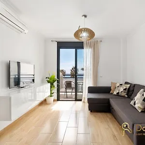  Apartamento Cozy With Sea View And Private Parking In España
