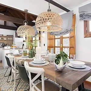  Apartamento La Tona Puerta Elvira Centro Ciudad España